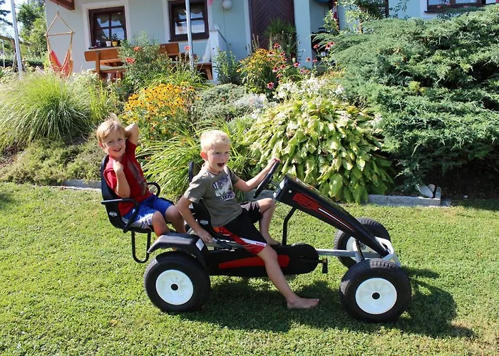 赛尔灵格度假屋酒店 公寓 *